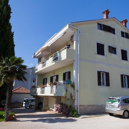 Apartments Ljerka Malinska Eksteriør billede