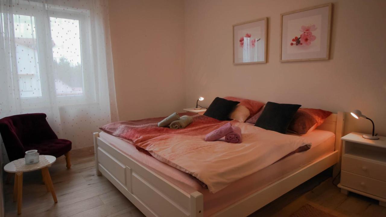 Apartments Ljerka Malinska Eksteriør billede