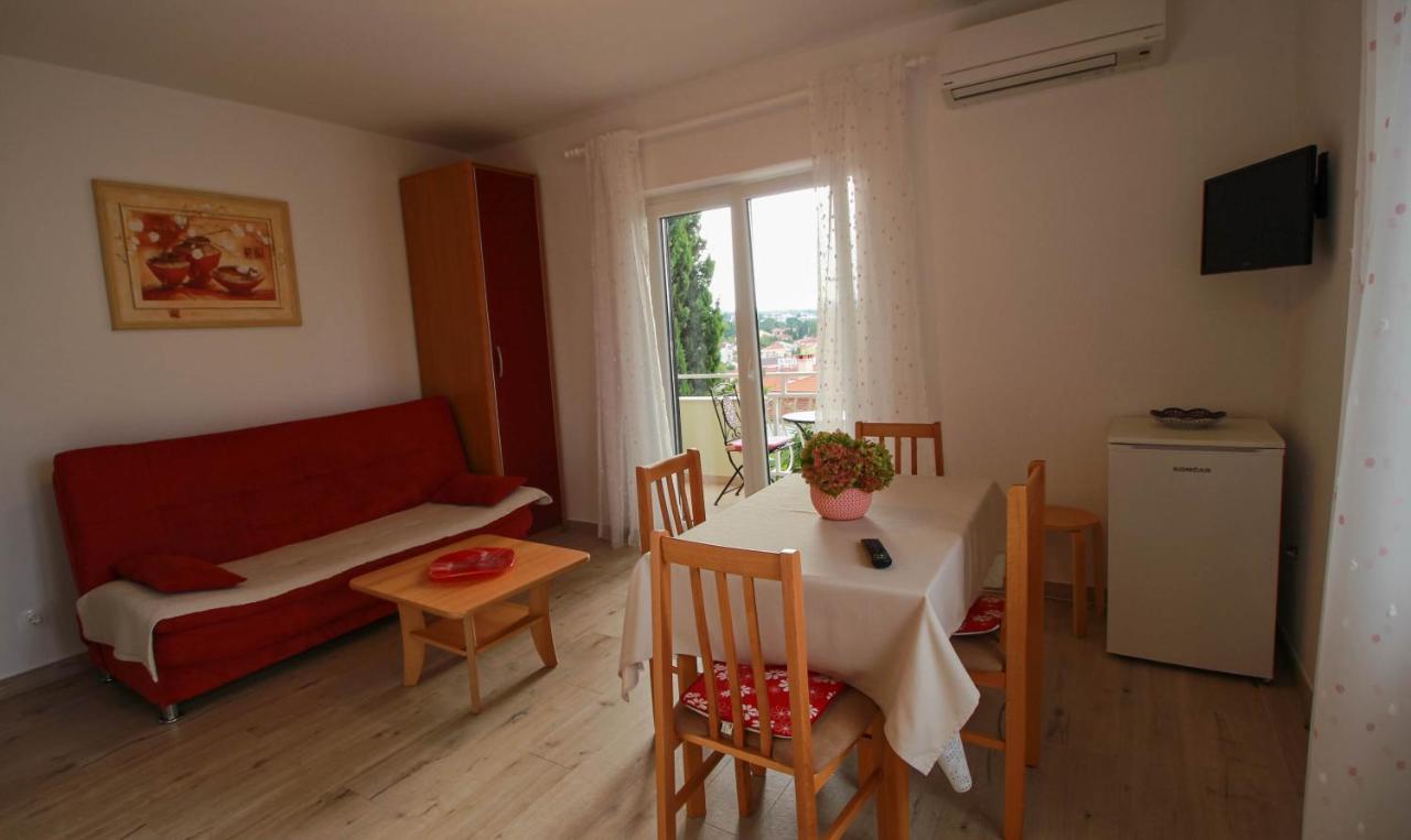 Apartments Ljerka Malinska Eksteriør billede