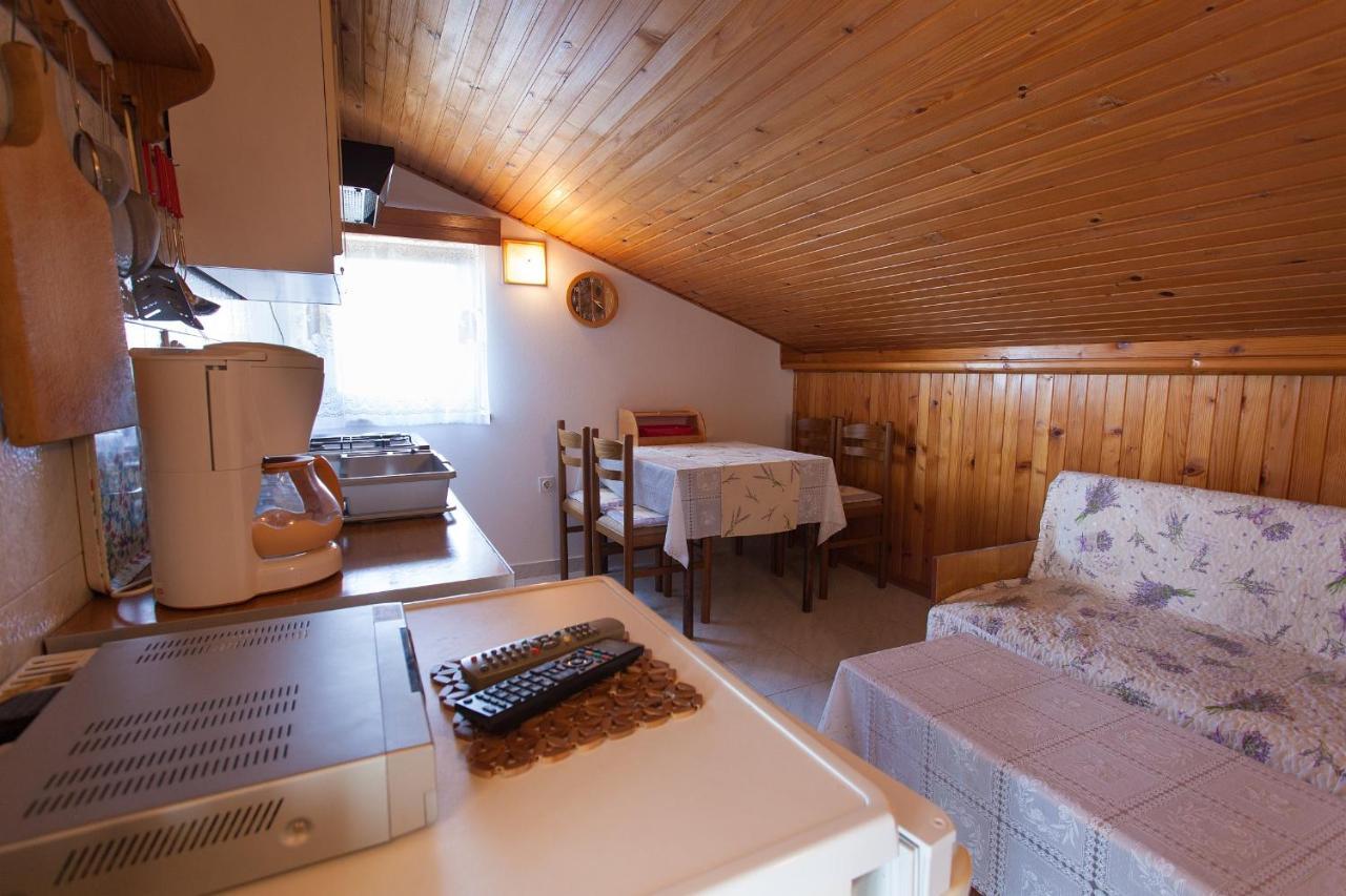 Apartments Ljerka Malinska Eksteriør billede