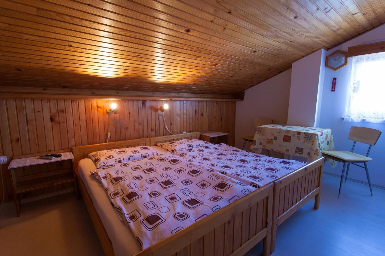 Apartments Ljerka Malinska Eksteriør billede