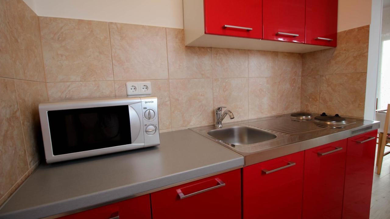 Apartments Ljerka Malinska Eksteriør billede