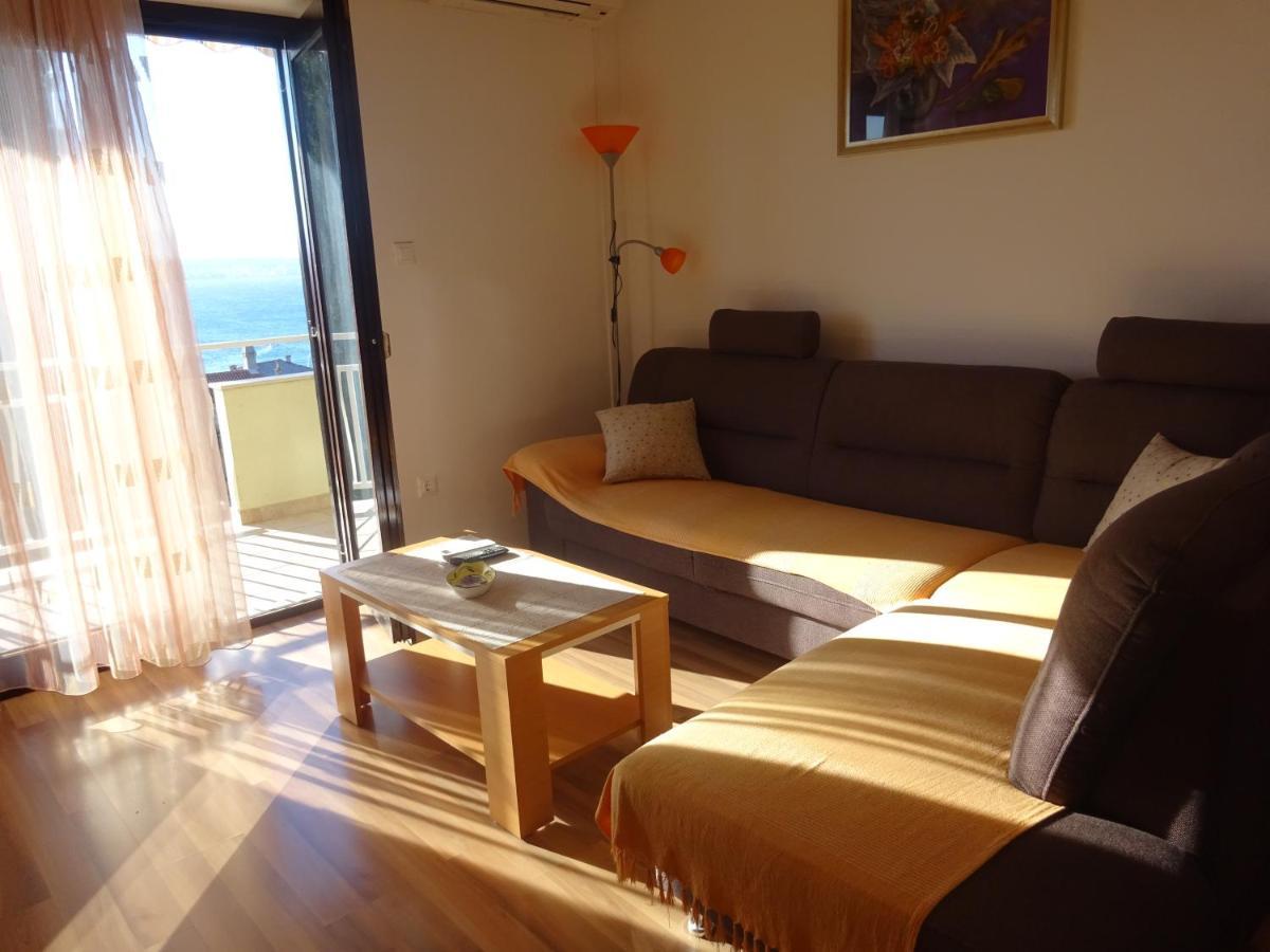 Apartments Ljerka Malinska Eksteriør billede