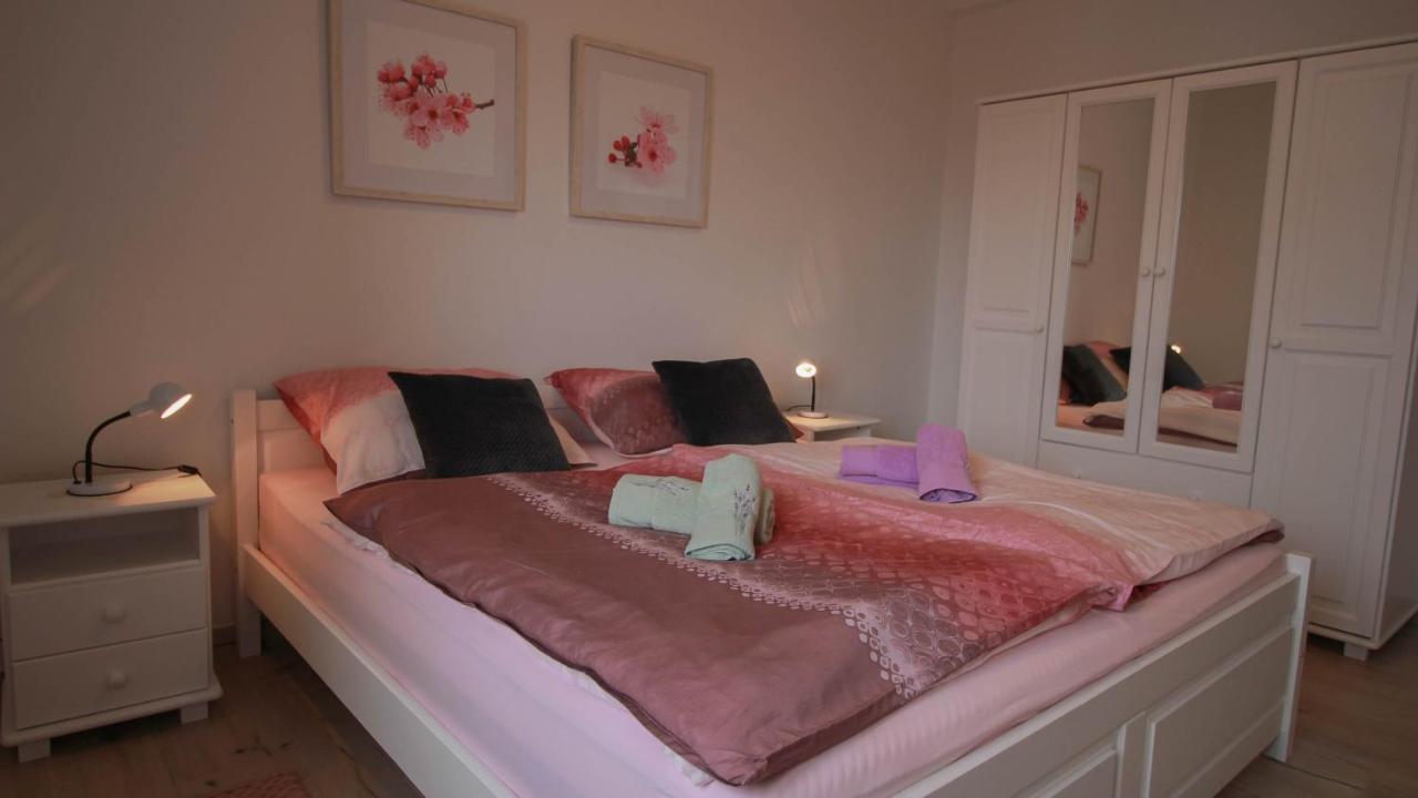 Apartments Ljerka Malinska Eksteriør billede